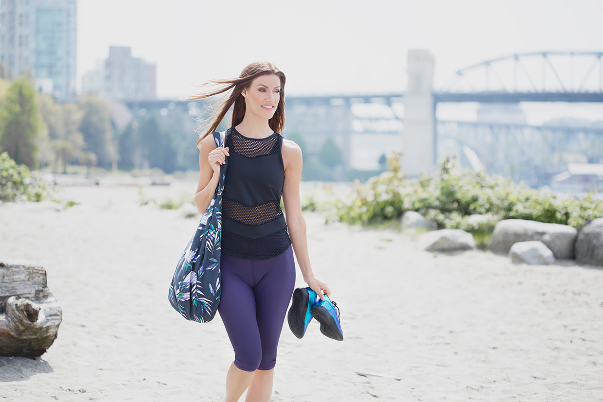 Silver Icing Flash Sale: The Versatility of a Beach Bag for All of Your Essentials