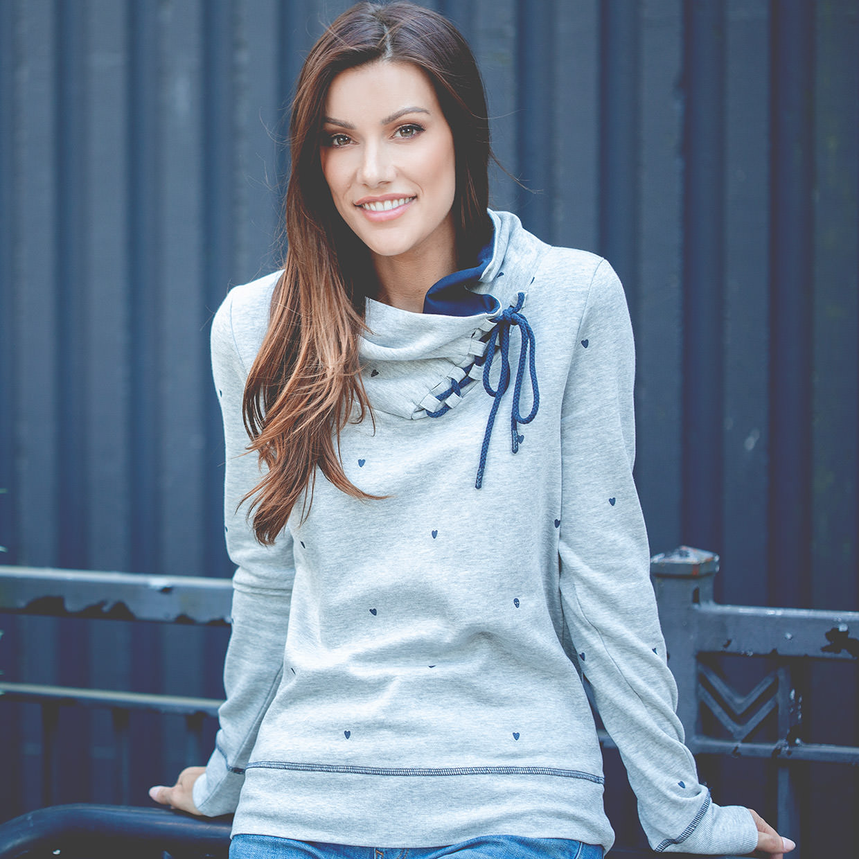 Silver Icing Flash Sale: Fresh Ways to Wear a Pullover this Season