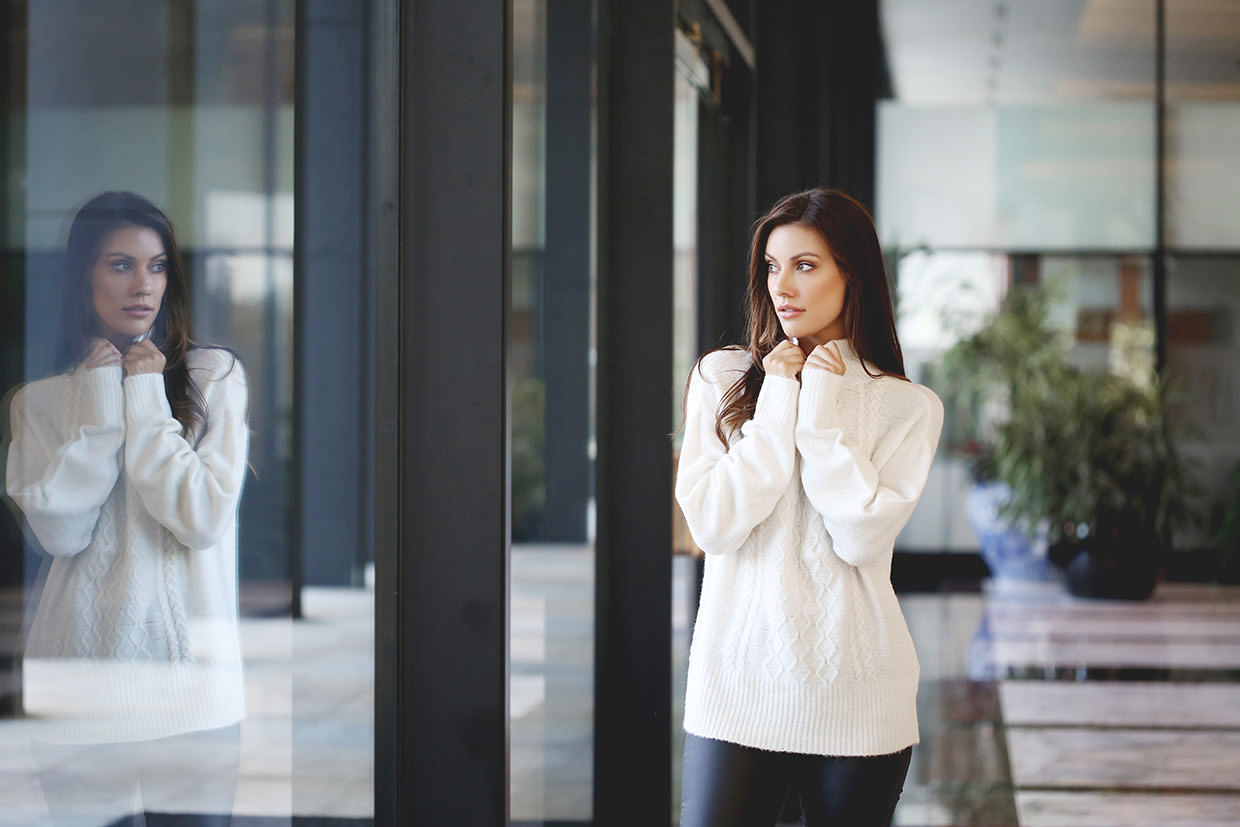 Silver Icing Last Chance Sale: How to Wear a Cable-Knit Sweater